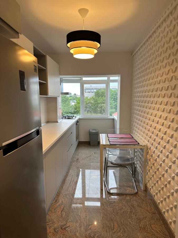 Appartamento Page3 Apartament Targoviste Esterno foto